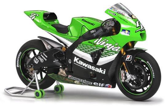14109 Tamiya Kawasaki Ninja ZX-RR - Tamiya - 14109 - De Revell